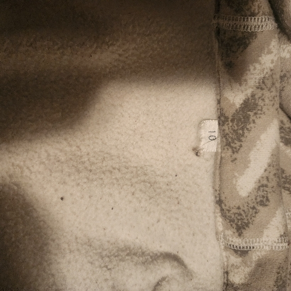 Lululemon Size 10 Gray Zigzag Hoodie - Picture 3 of 4